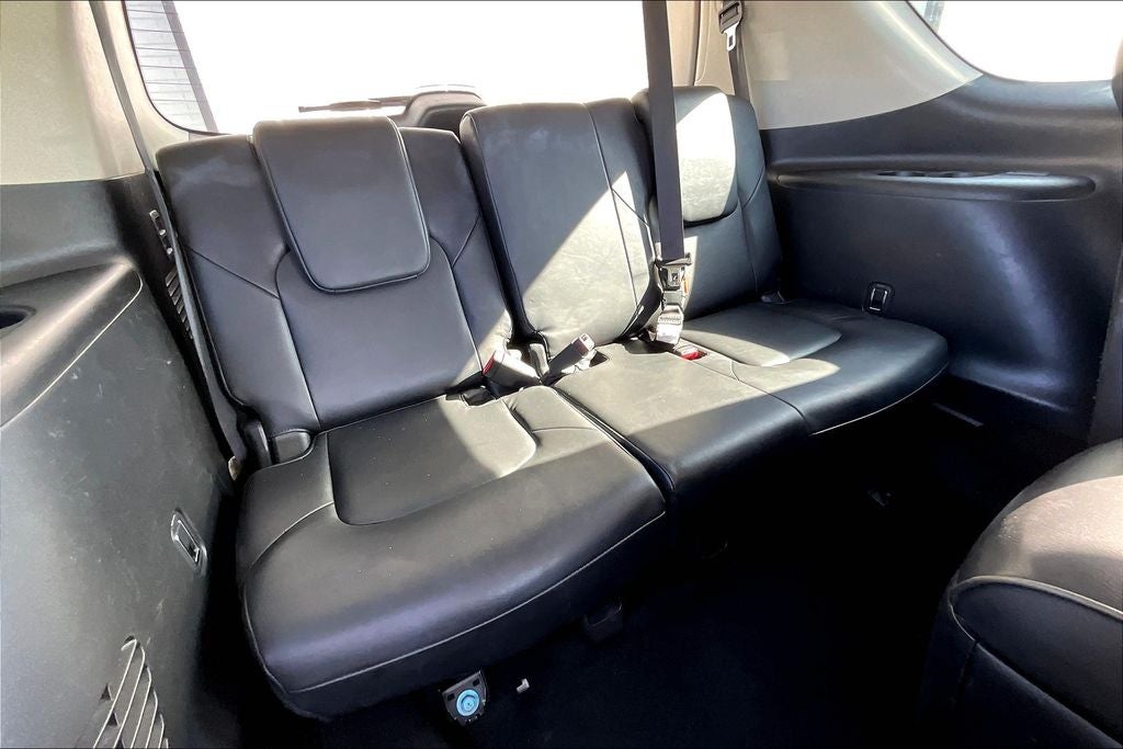 2022 INFINITI QX80 LUXE