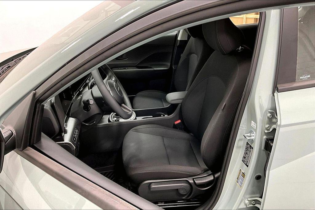 2026 Hyundai KONA SE FWD