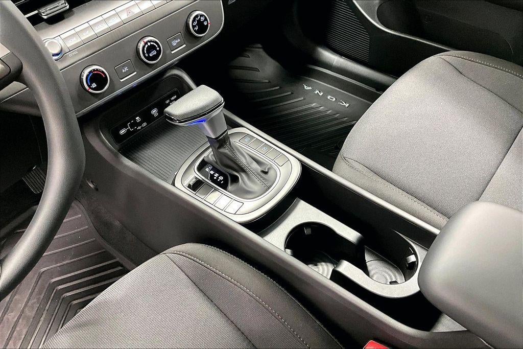 2026 Hyundai KONA SE FWD