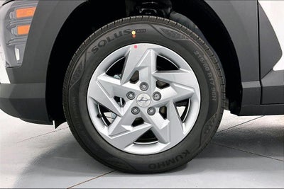 2026 Hyundai KONA SE FWD