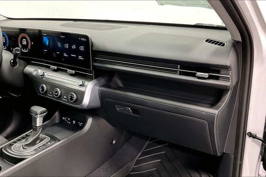 2026 Hyundai KONA SE FWD