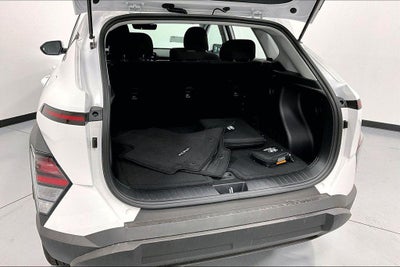 2026 Hyundai KONA SE FWD