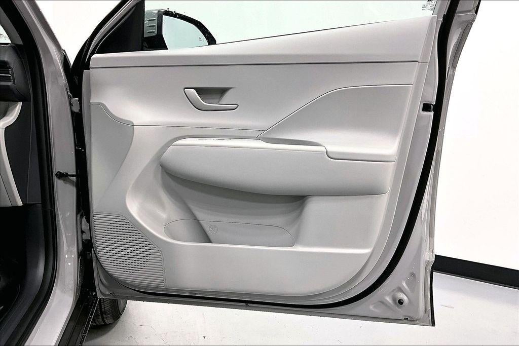 2026 Hyundai KONA SE FWD