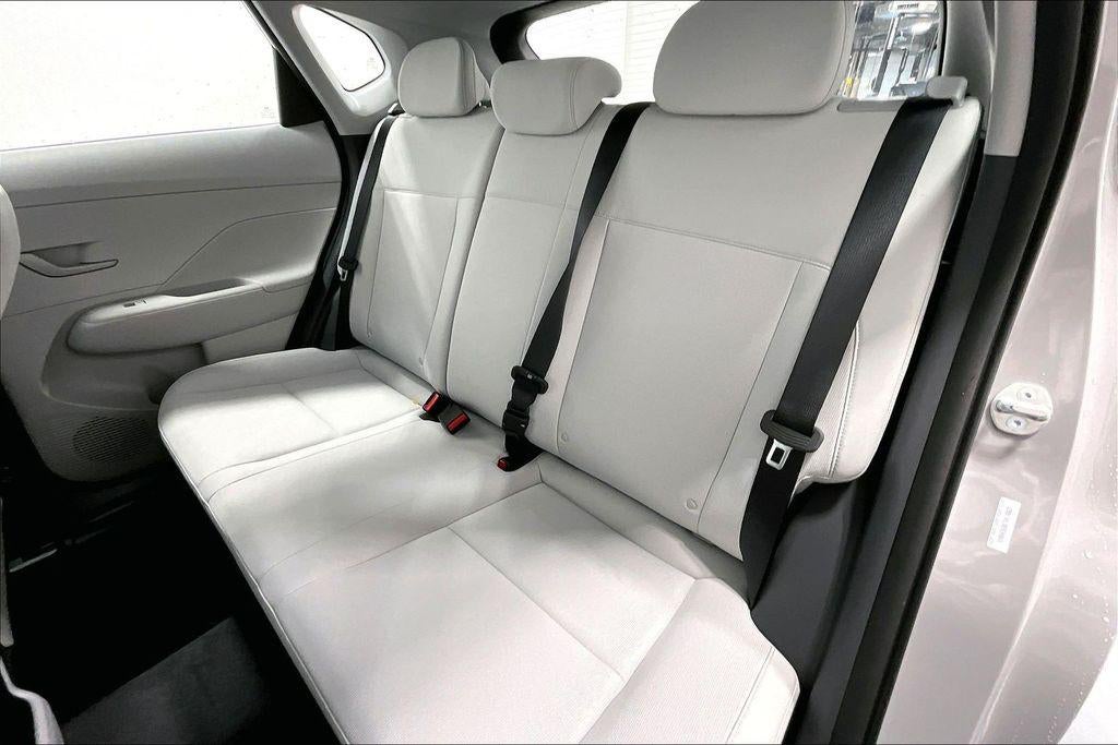 2026 Hyundai KONA SE FWD