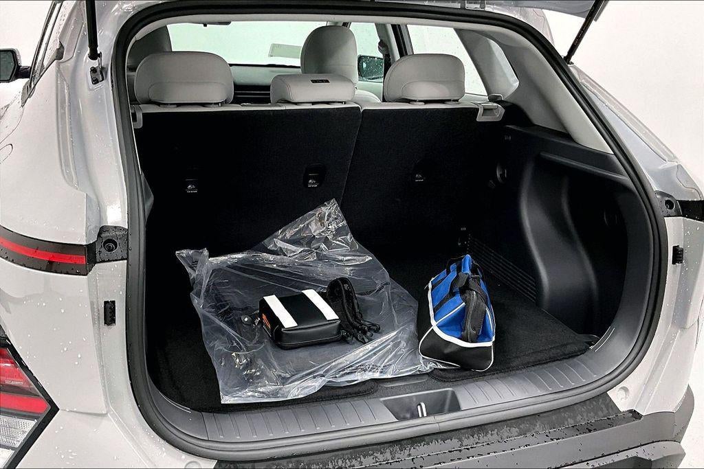 2026 Hyundai KONA SE FWD