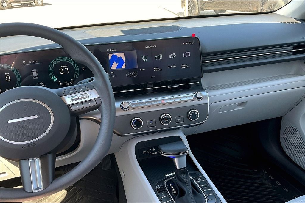 2025 Hyundai KONA SE