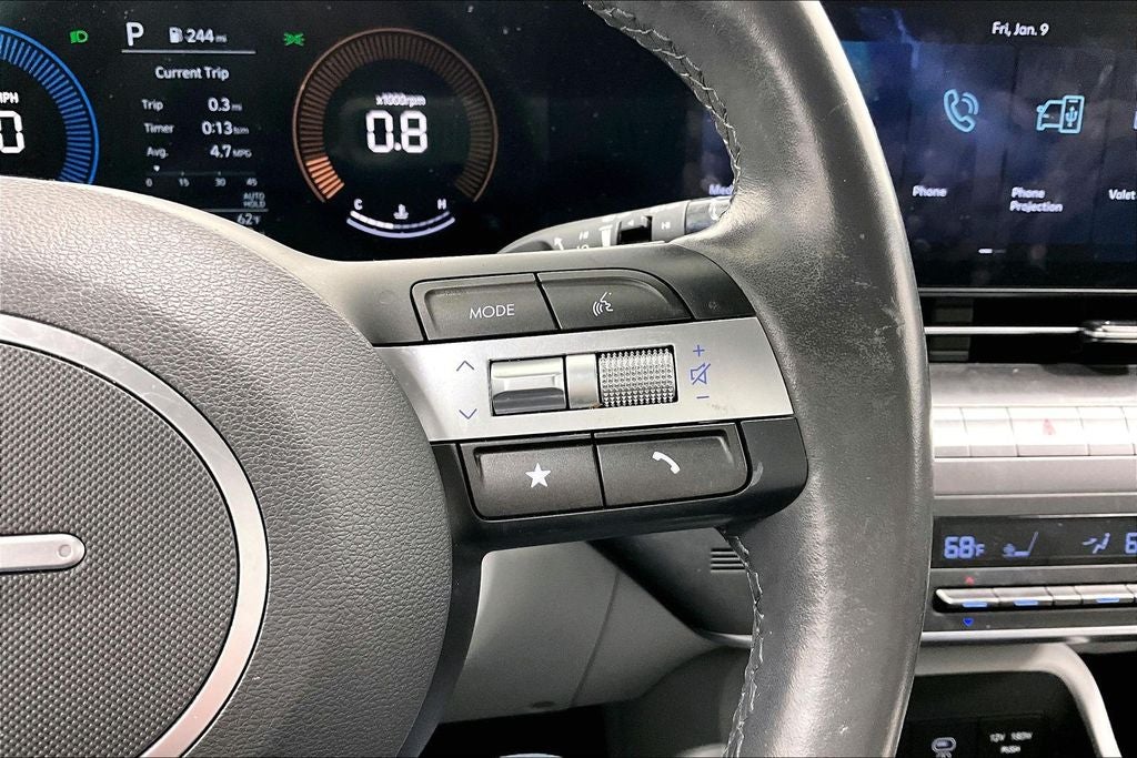 2024 Hyundai KONA SEL