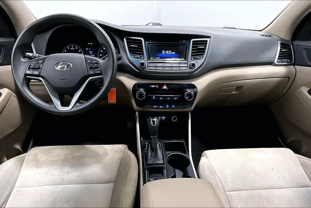 2017 Hyundai TUCSON SE