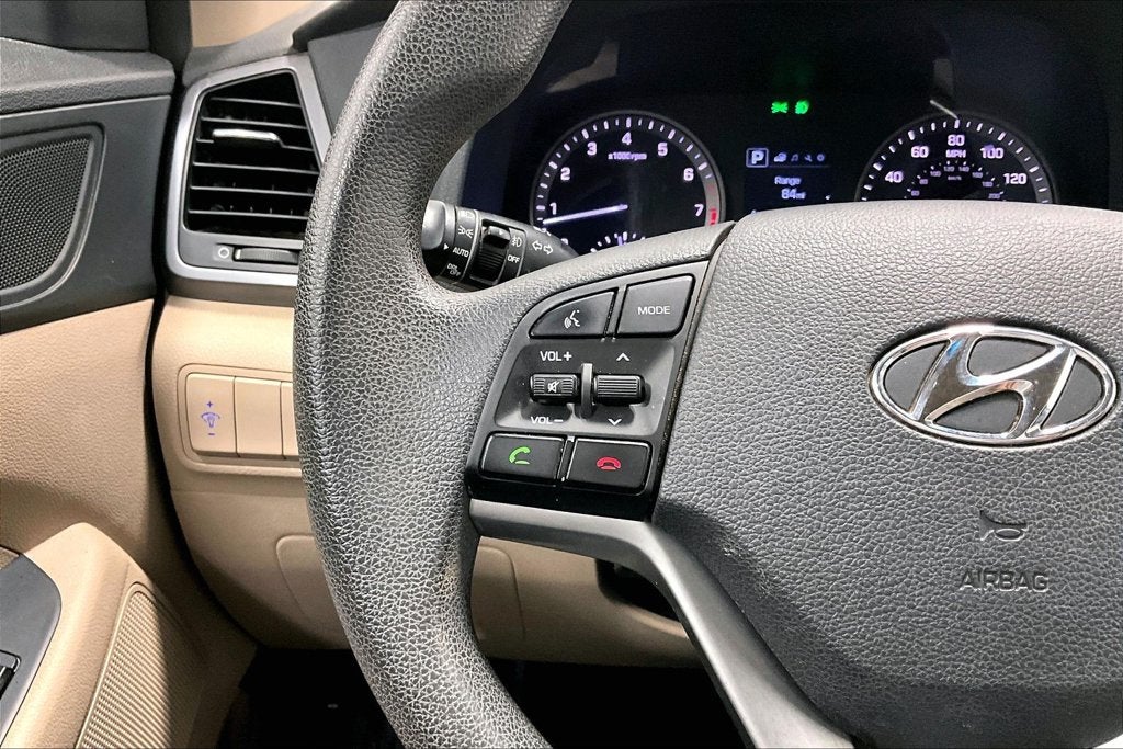 2017 Hyundai TUCSON SE