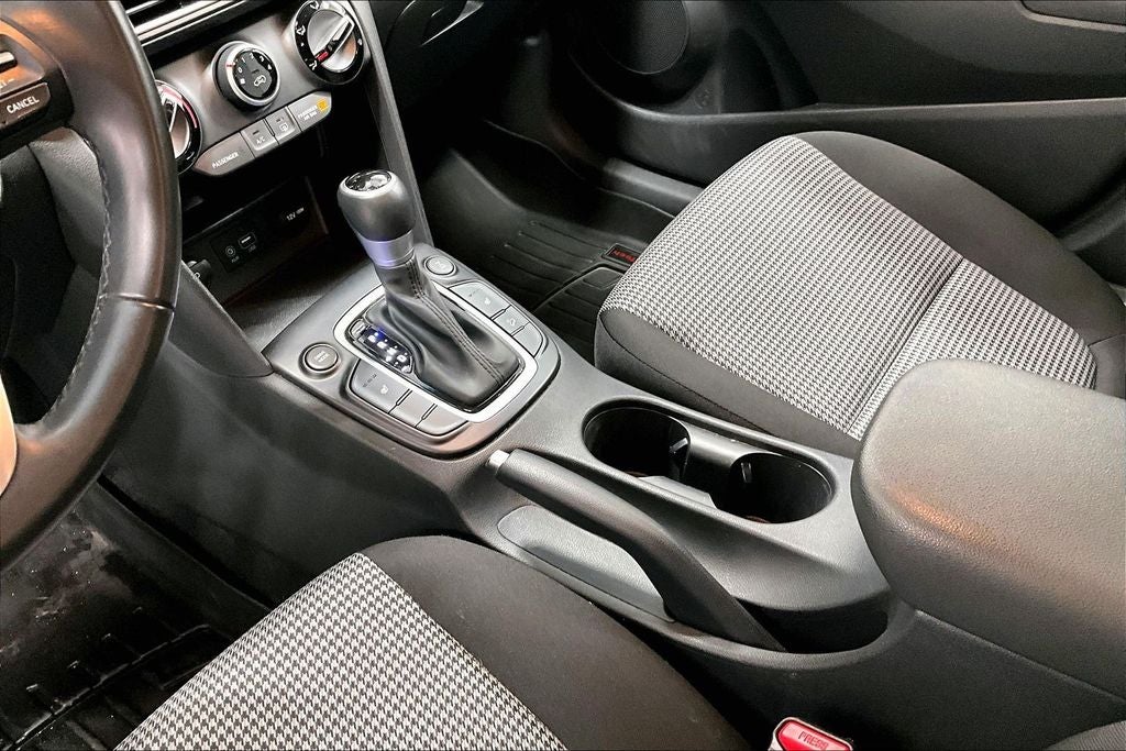 2021 Hyundai KONA SEL