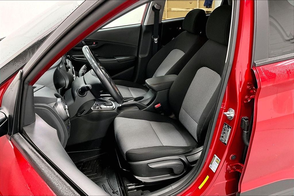 2021 Hyundai KONA SEL