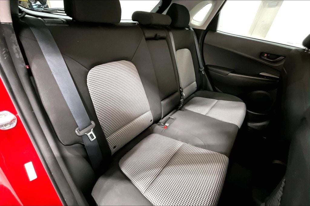 2021 Hyundai KONA SEL