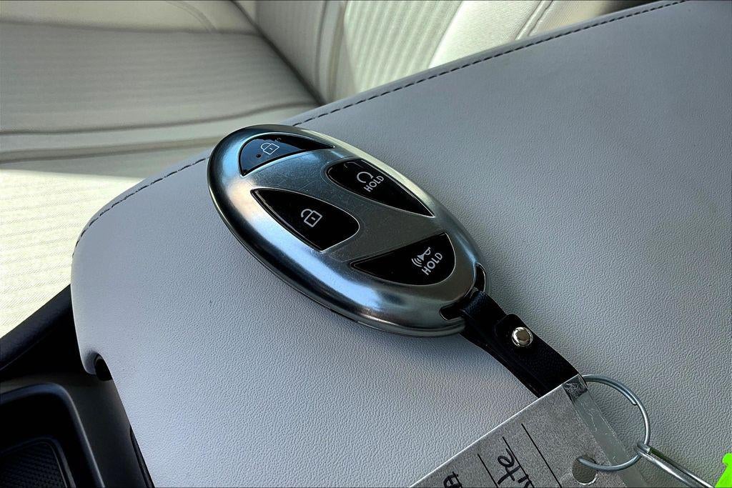 2025 Hyundai SONATA SE