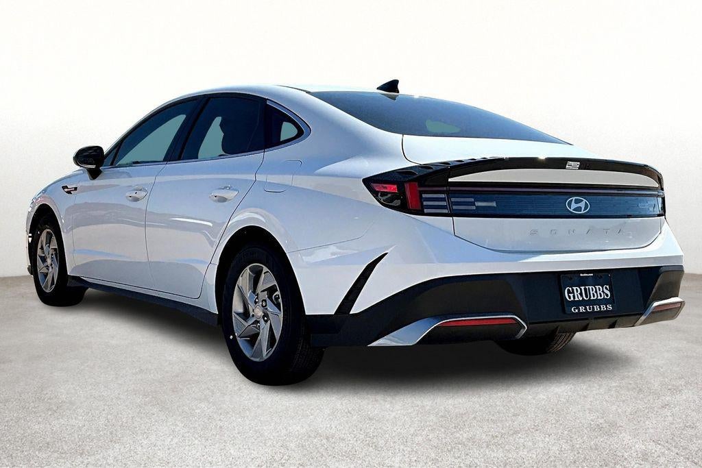 2025 Hyundai SONATA SE