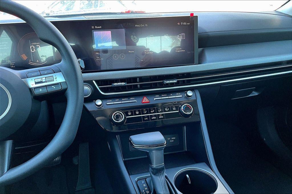 2025 Hyundai SONATA SE