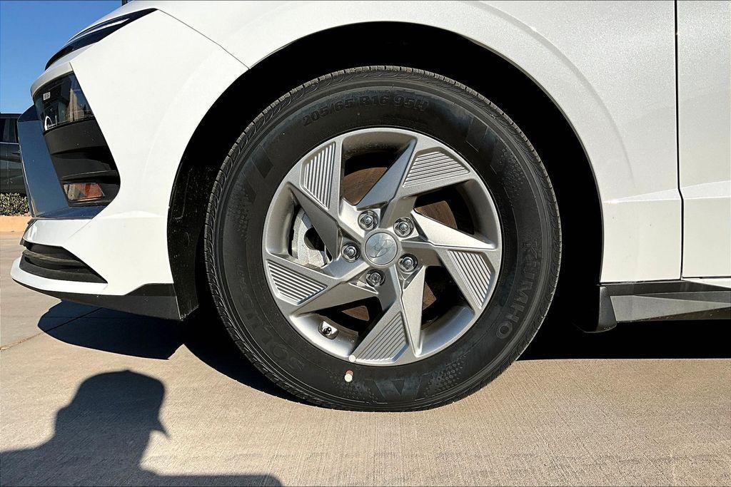 2025 Hyundai SONATA SE