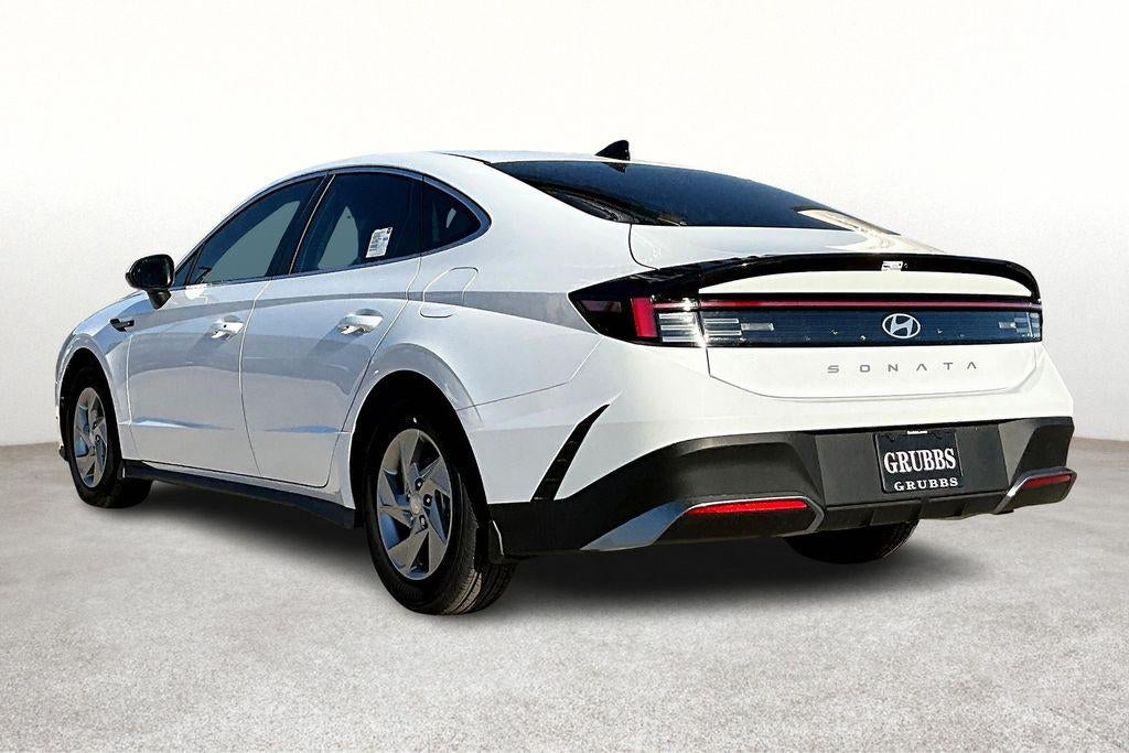 2025 Hyundai SONATA SE