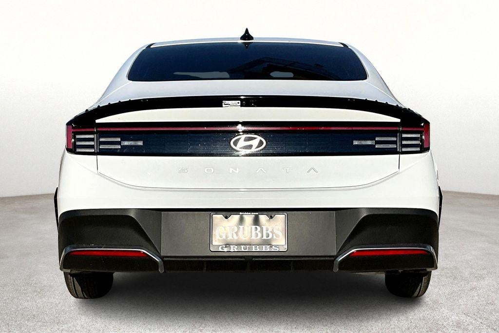 2025 Hyundai SONATA SE