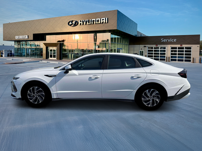 2026 Hyundai SONATA HYBRID Blue