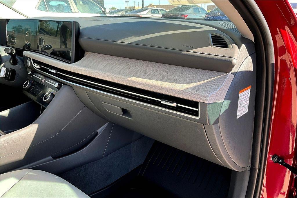 2025 Hyundai SONATA HYBRID SEL