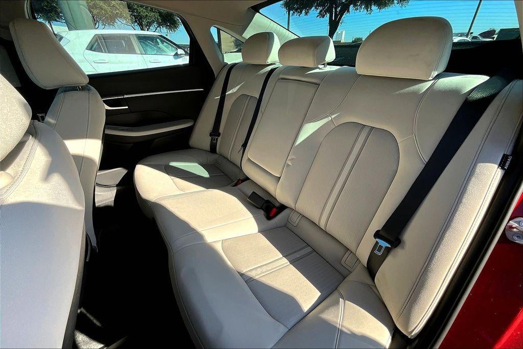 2025 Hyundai SONATA HYBRID SEL