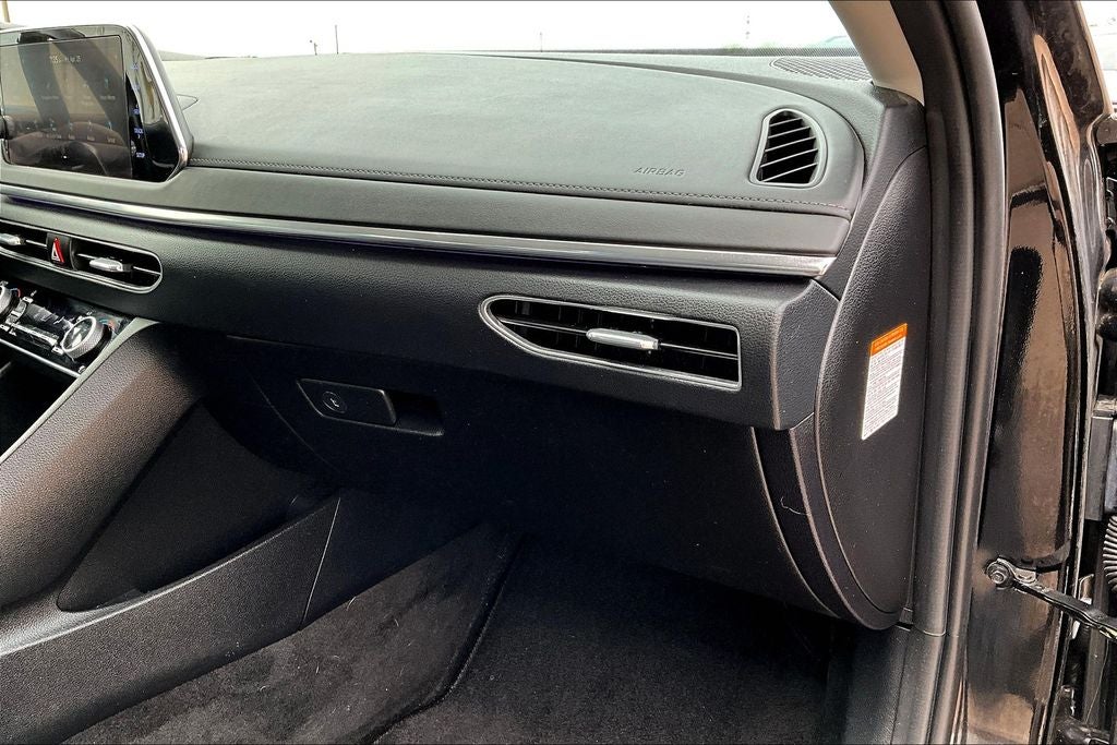 2022 Hyundai SONATA HYBRID Limited