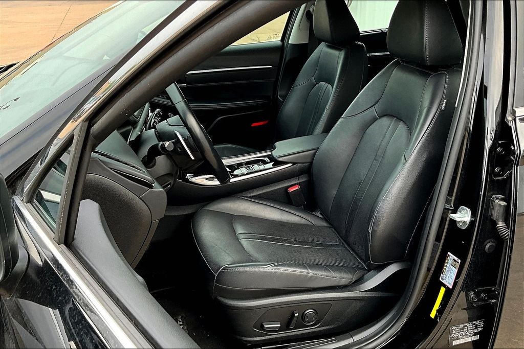 2022 Hyundai SONATA HYBRID Limited