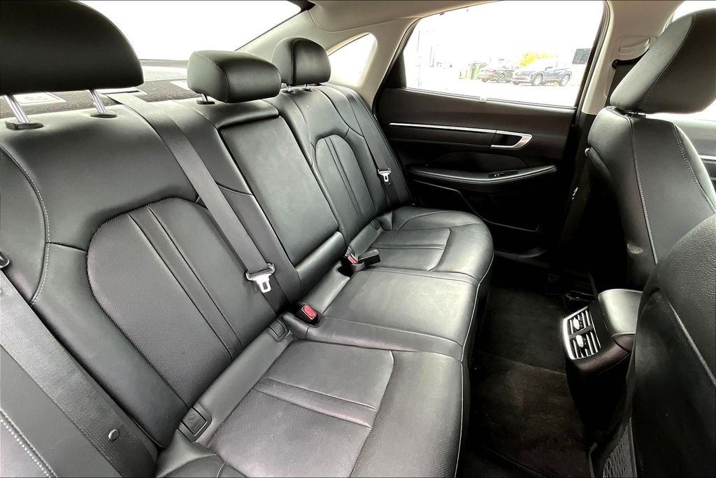 2022 Hyundai SONATA HYBRID Limited