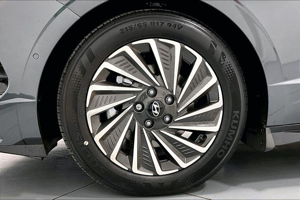 2026 Hyundai SONATA HYBRID Limited