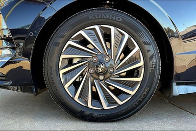 2025 Hyundai SONATA HYBRID Limited