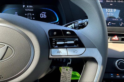 2025 Hyundai ELANTRA SE