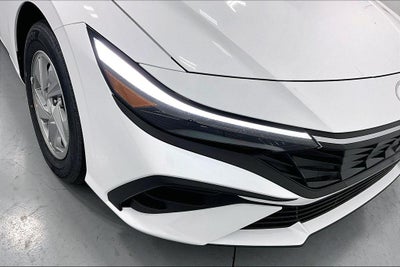 2026 Hyundai ELANTRA SE