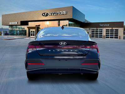 2026 Hyundai ELANTRA SE