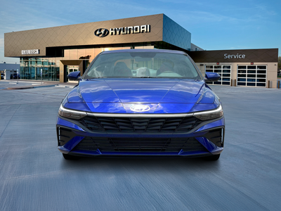 2025 Hyundai ELANTRA SE