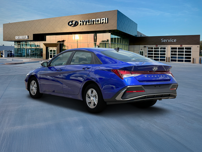 2025 Hyundai ELANTRA SE