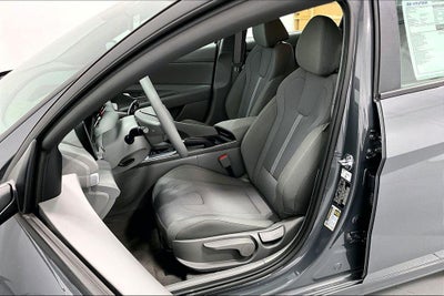 2026 Hyundai ELANTRA SE