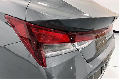 2026 Hyundai ELANTRA SE