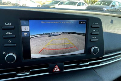 2025 Hyundai ELANTRA SE