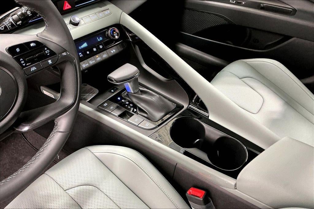 2026 Hyundai ELANTRA HYBRID Limited