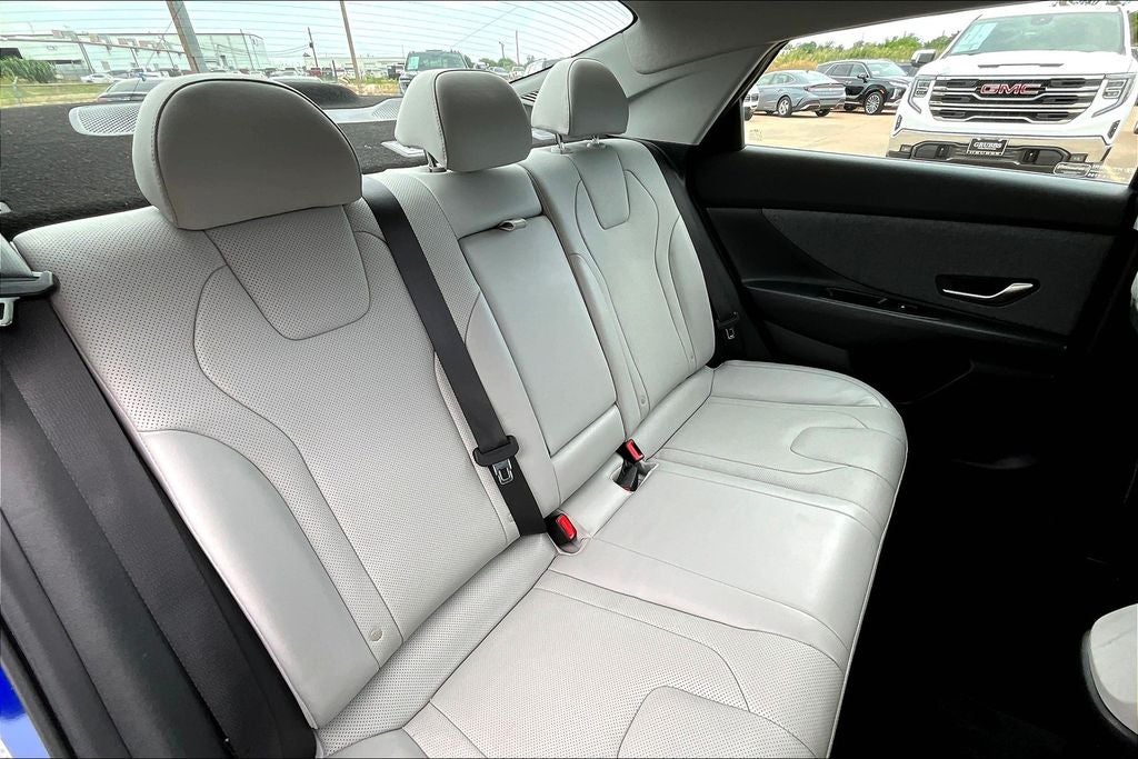 2023 Hyundai ELANTRA Limited