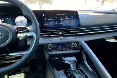 2025 Hyundai ELANTRA Limited