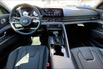 2025 Hyundai ELANTRA Limited