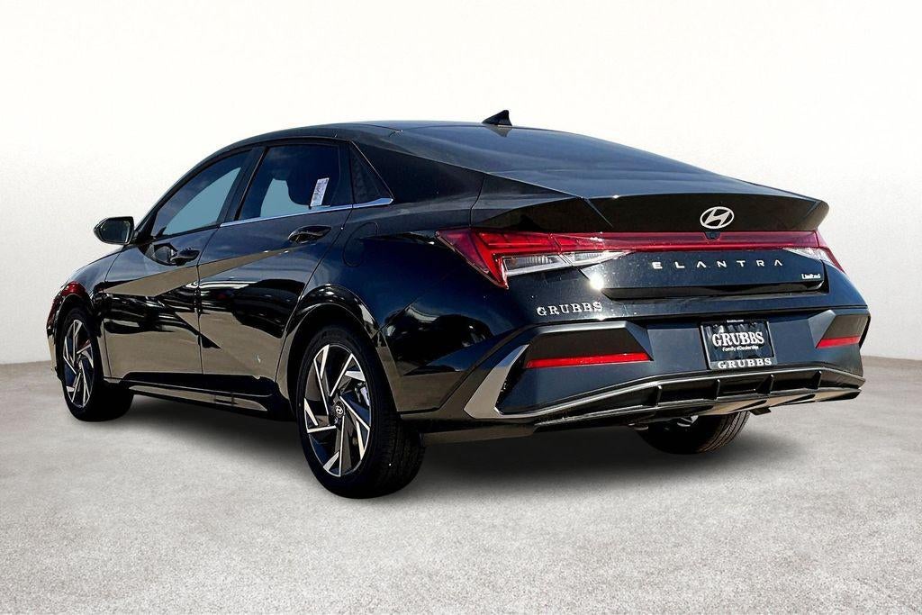 2025 Hyundai ELANTRA Limited