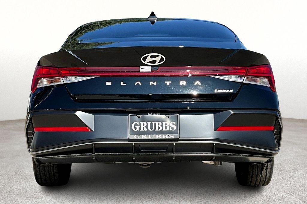 2025 Hyundai ELANTRA Limited