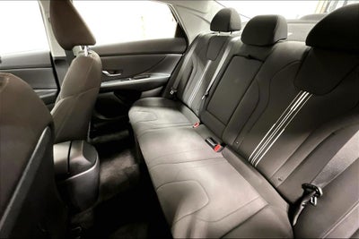 2025 Hyundai ELANTRA SEL Convenience