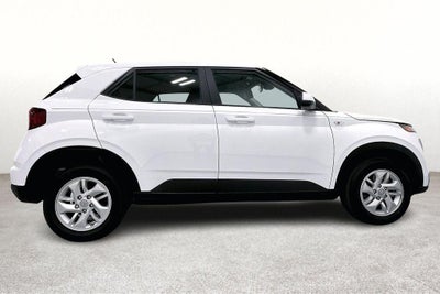 2026 Hyundai VENUE SE