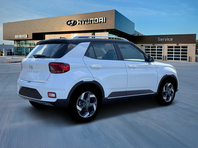 2026 Hyundai VENUE SEL W/Two-Tone Roof