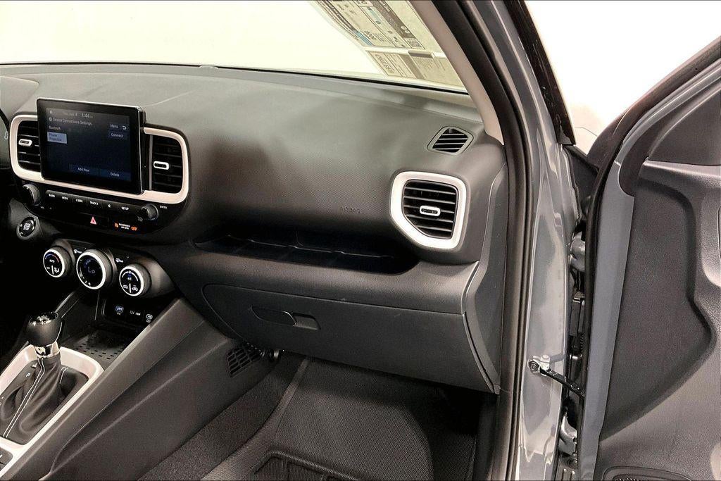 2026 Hyundai VENUE SEL W/Two-Tone Roof