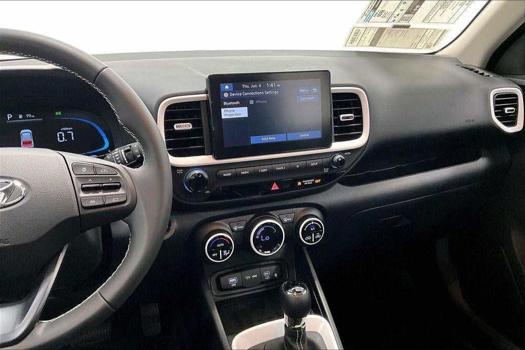 2026 Hyundai VENUE SEL W/Two-Tone Roof