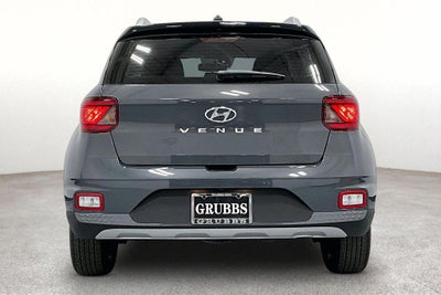 2026 Hyundai VENUE SEL W/Two-Tone Roof
